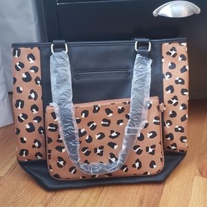Leopard jewell thirty one bag and pouch